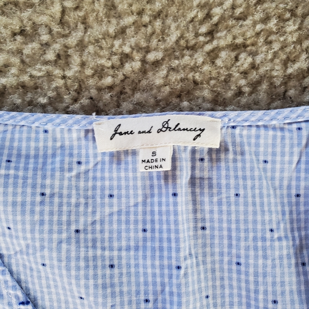 Jane and Delancey Gingham bell sleeve top - Picture 2 of 4